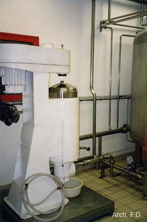 Photo - récolte des micro-algues par centrifugation
